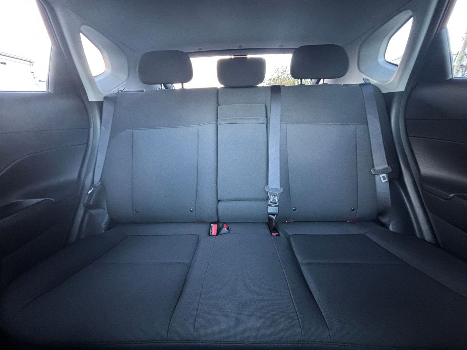 Used 2025 Hyundai Kona SEL image 48