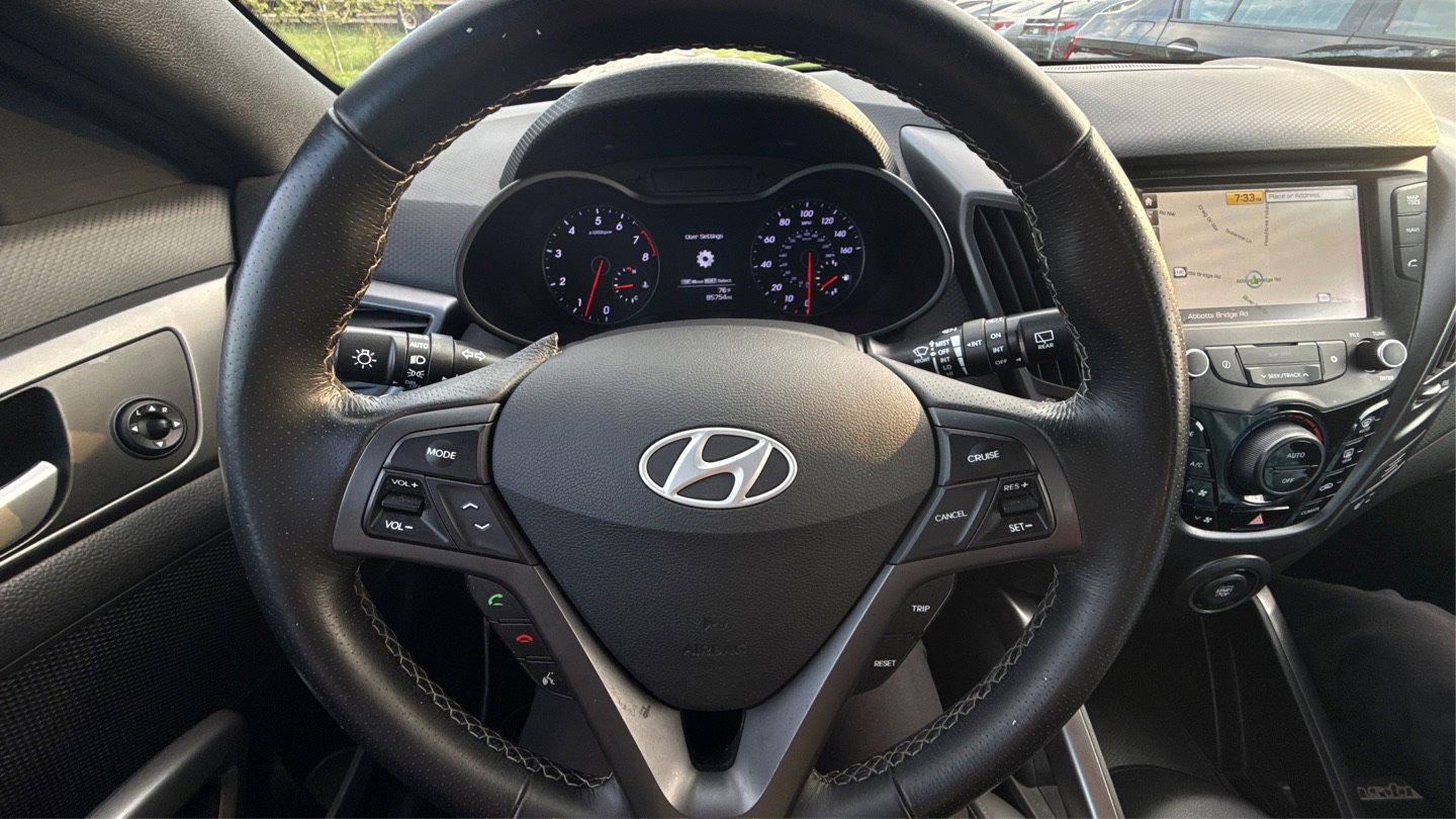 Used 2016 Hyundai Veloster Turbo w/ Option Group 04 FWD image 29