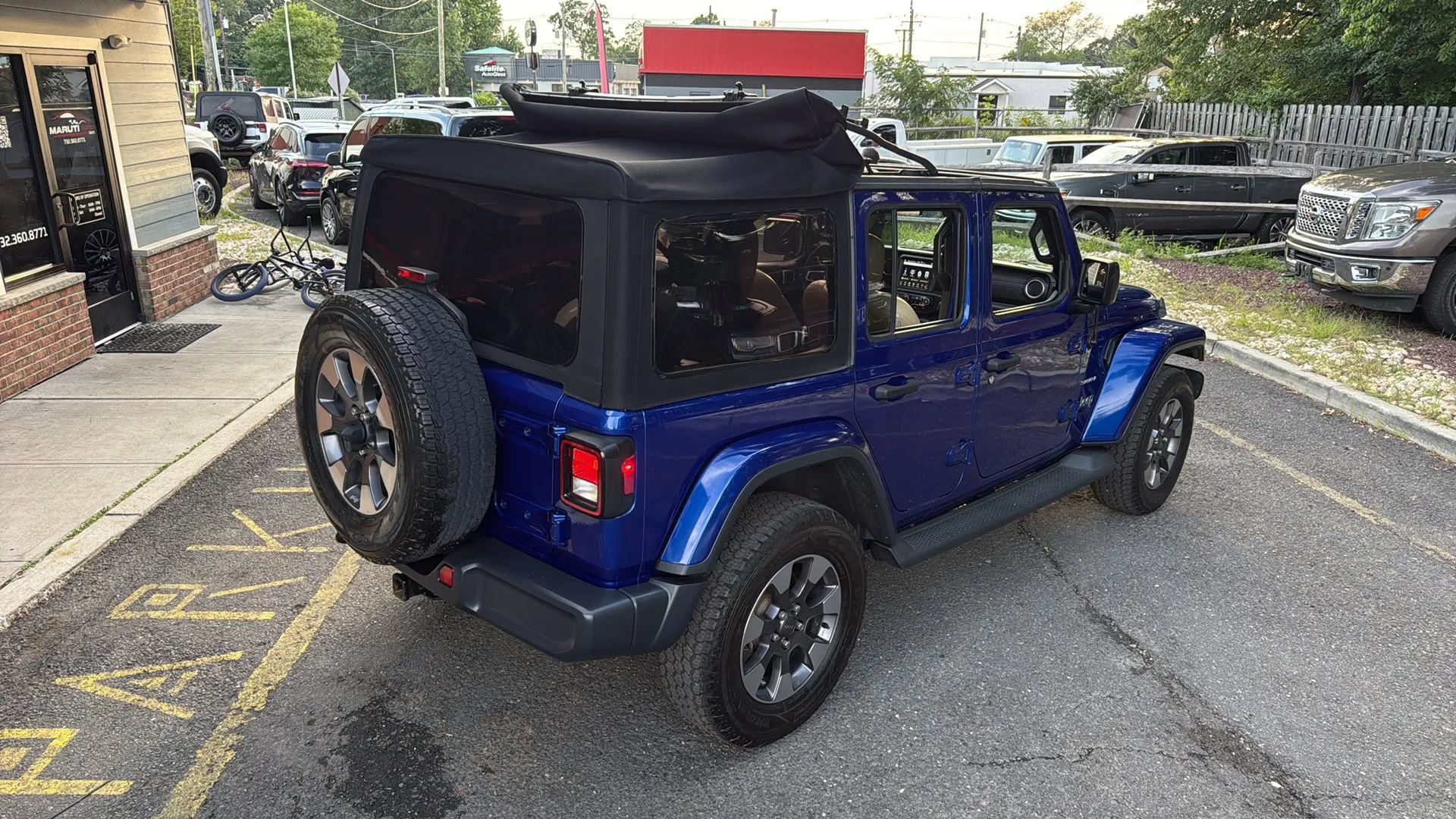 Used 2018 Jeep Wrangler Unlimited Sahara AWD/4WD image 48
