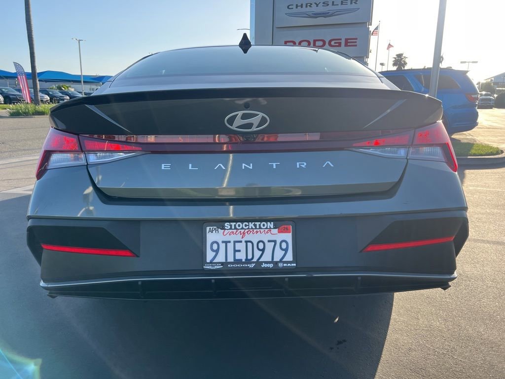 Used 2025 Hyundai Elantra Sport w/ Cargo Package FWD image 16