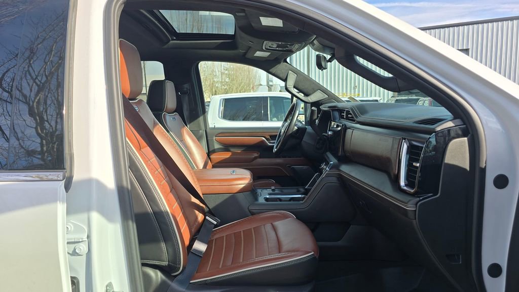 Used 2024 GMC Sierra 3500 Denali Ultimate image 10