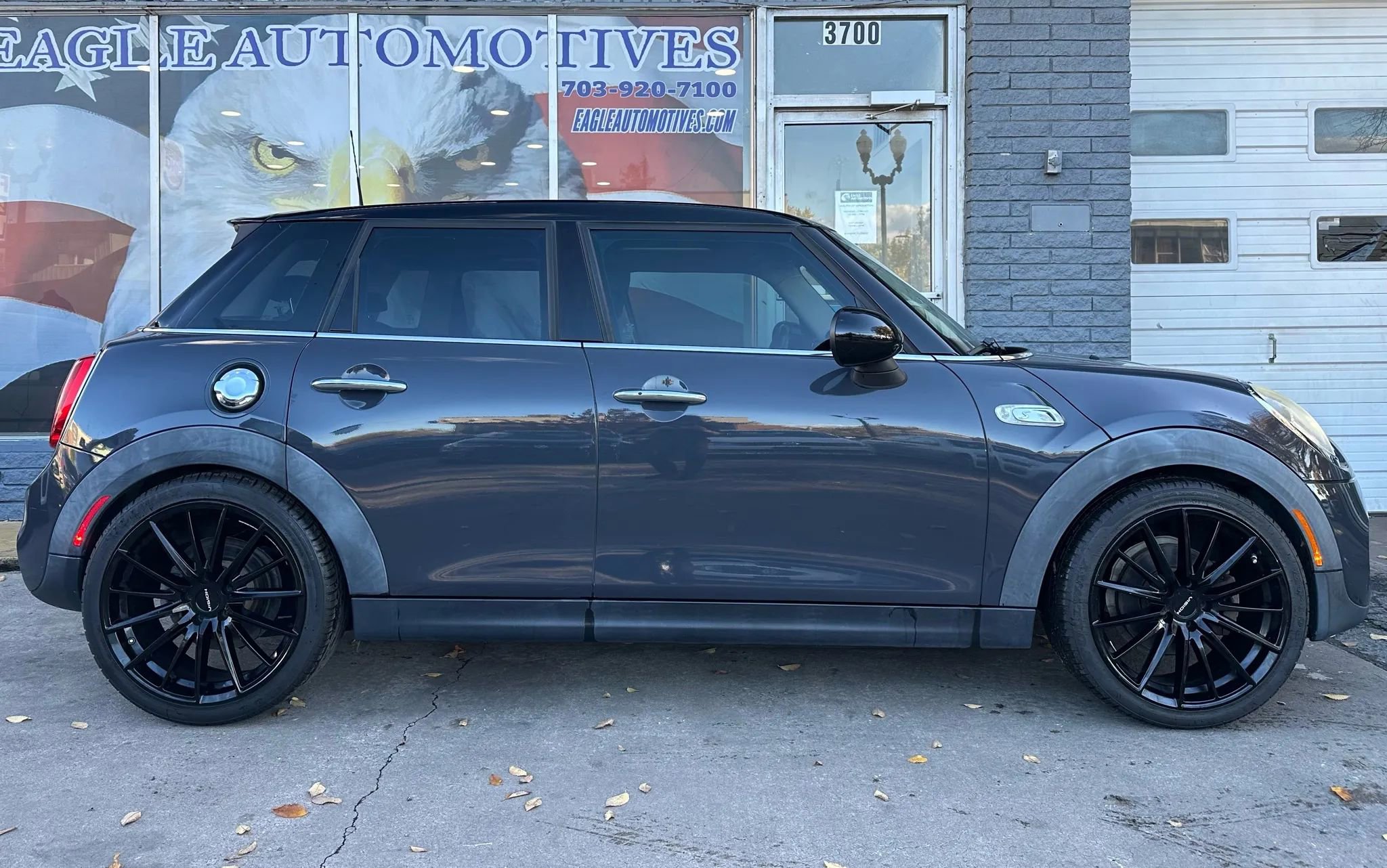 Used 2015 MINI Cooper S image 2