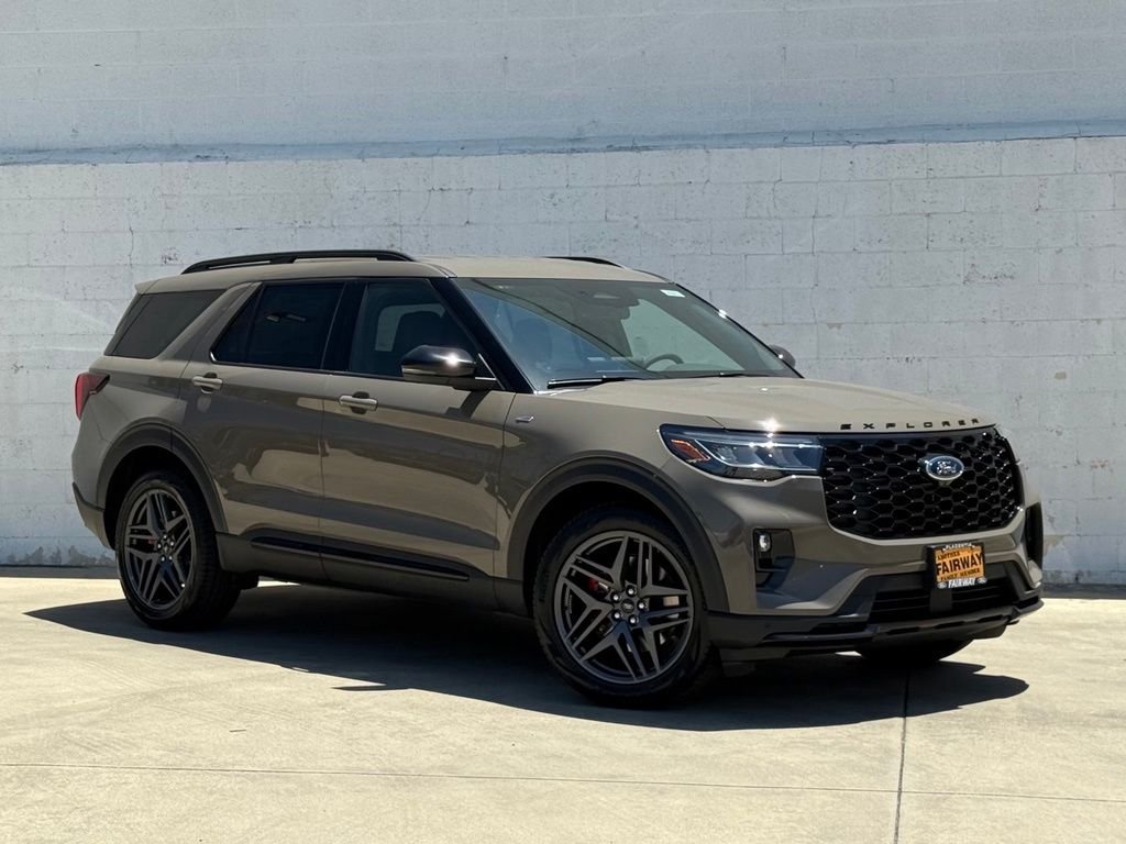 New 2026 Ford Explorer ST-Line w/ ST-Line Street Pack
