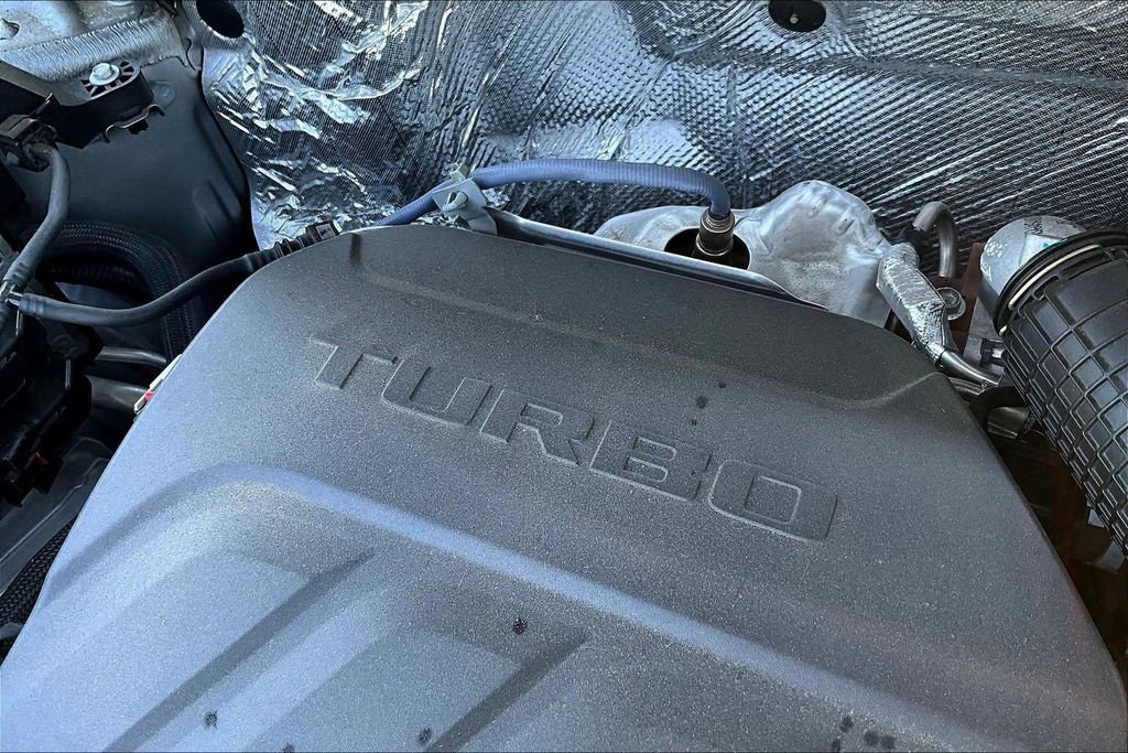 Used 2025 Chevrolet Trax LT FWD image 27