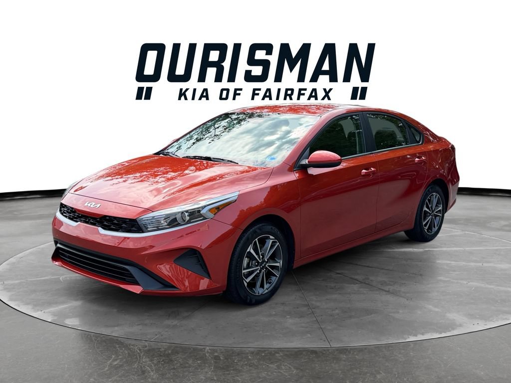 Certified 2024 Kia Forte LXS FWD image 3