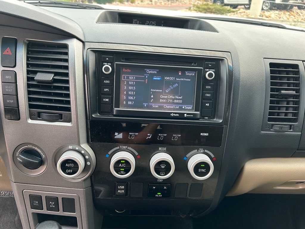 Used 2014 Toyota Sequoia SR5 AWD/4WD image 19