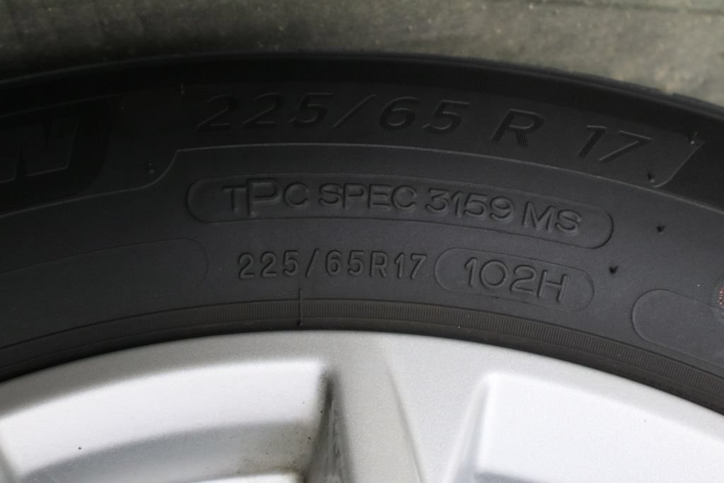 Used 2023 Chevrolet Equinox LT FWD image 38