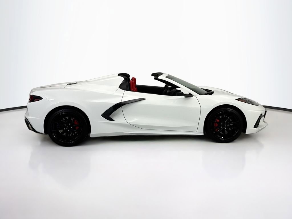 Used 2026 Chevrolet Corvette Stingray Convertible w/ 1LT RWD image 4