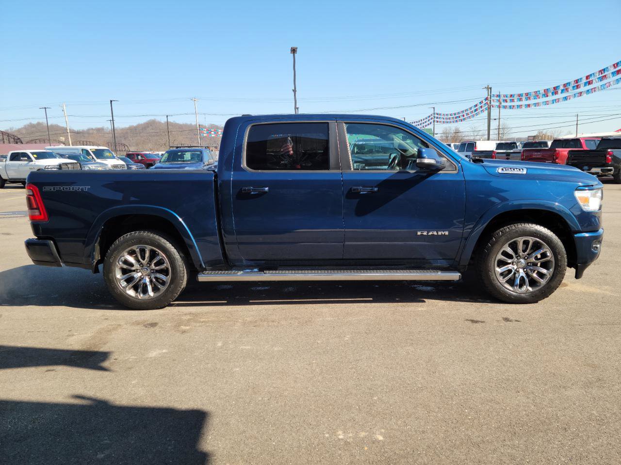 Used 2022 RAM 1500 Laramie w/ Sport Appearance Package AWD/4WD image 23