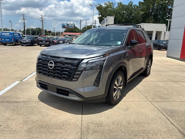 New 2026 Nissan Pathfinder SL FWD image 3