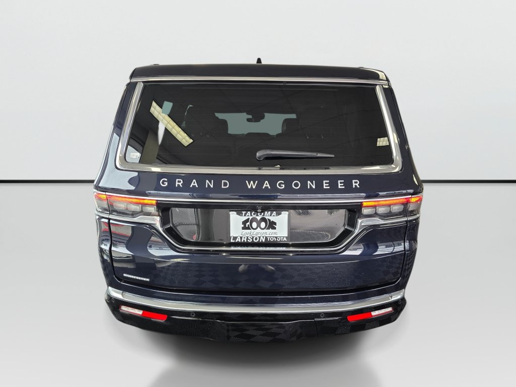 Used 2023 Jeep Grand Wagoneer 4WD image 4
