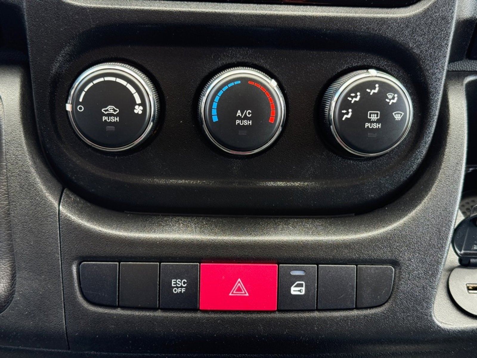 Used 2019 RAM ProMaster 1500 image 15