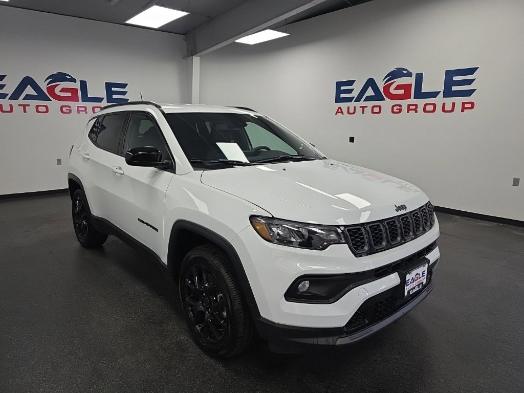New 2025 Jeep Compass Latitude w/ Altitude Special Edition image 2