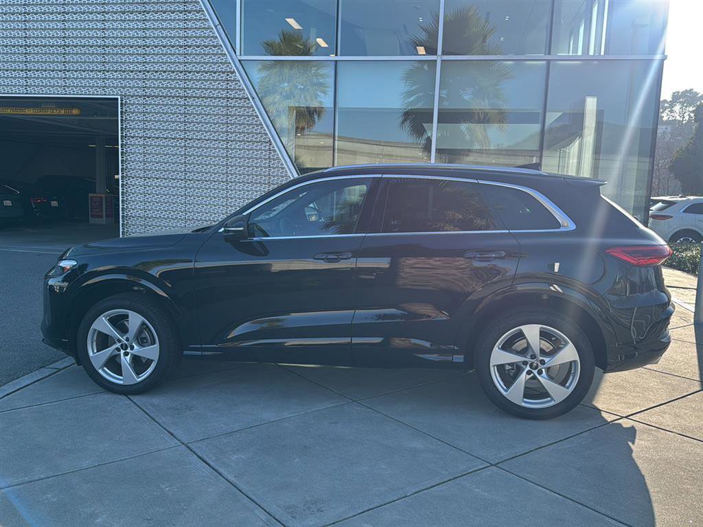 Certified 2025 Audi Q5 Premium Plus w/ Premium Plus image 9