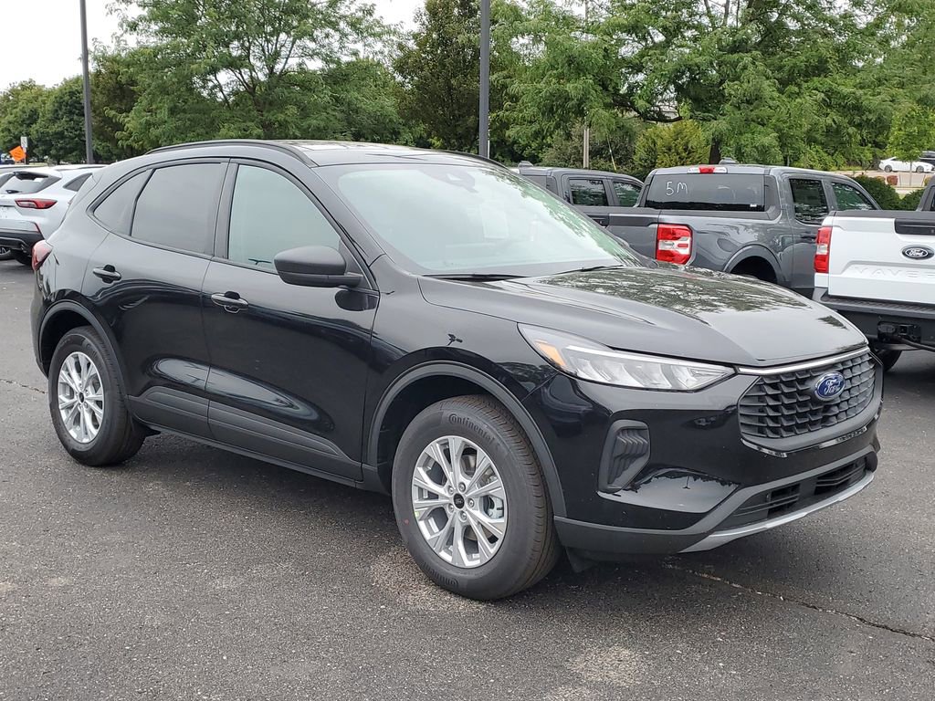 New 2025 Ford Escape Active w/ Active Premium Tech Pack image 3