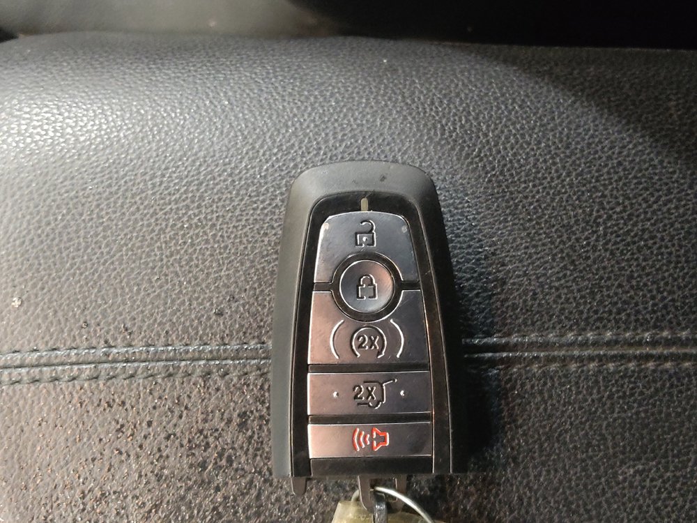 Used 2019 Ford Mustang Premium RWD image 32