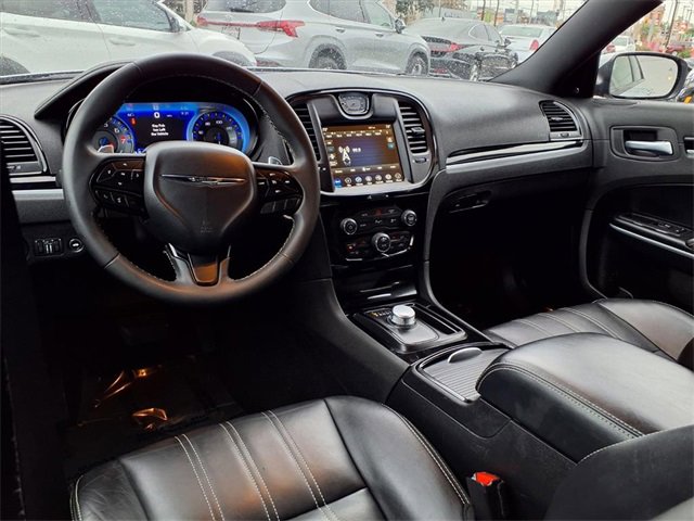 Used 2023 Chrysler 300 S image 10