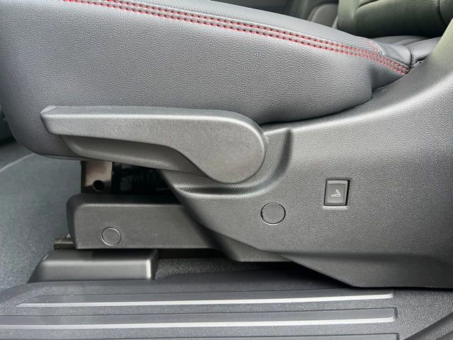 New 2026 Chevrolet Traverse RS image 15