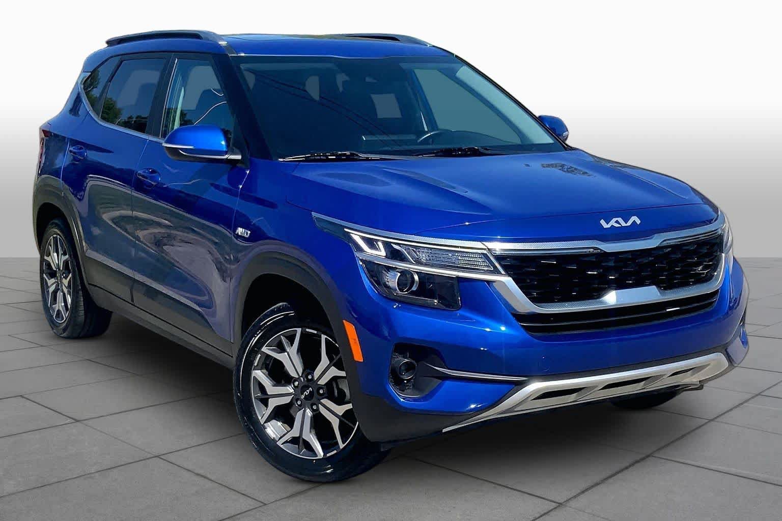 Certified 2023 Kia Seltos EX AWD/4WD image 3