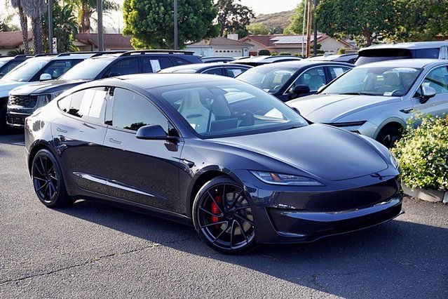 Used 2024 Tesla Model 3 Performance image 3