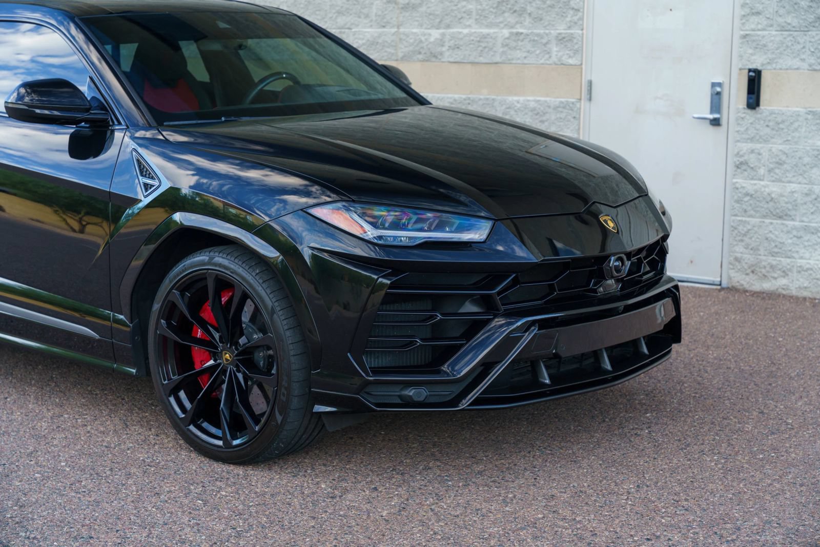 Used 2021 Lamborghini Urus AWD/4WD image 44