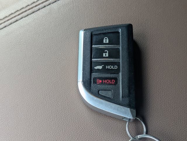 Used 2023 Acura MDX SH-AWD w/ Technology Package image 31