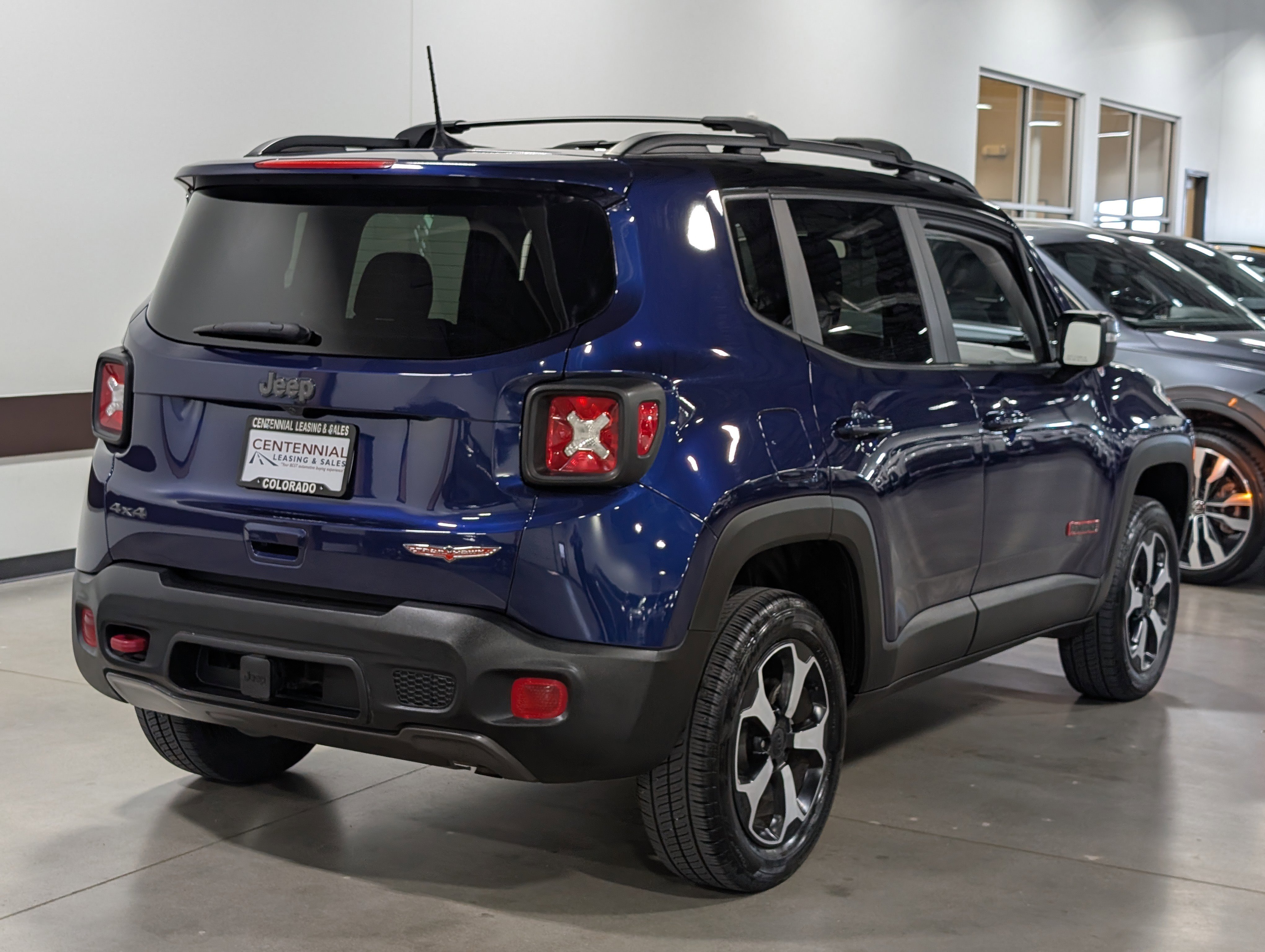 Used 2021 Jeep Renegade Trailhawk image 3