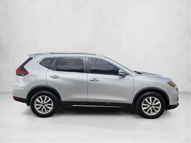 Used 2019 Nissan Rogue S w/ Special Edition Package FWD image 4