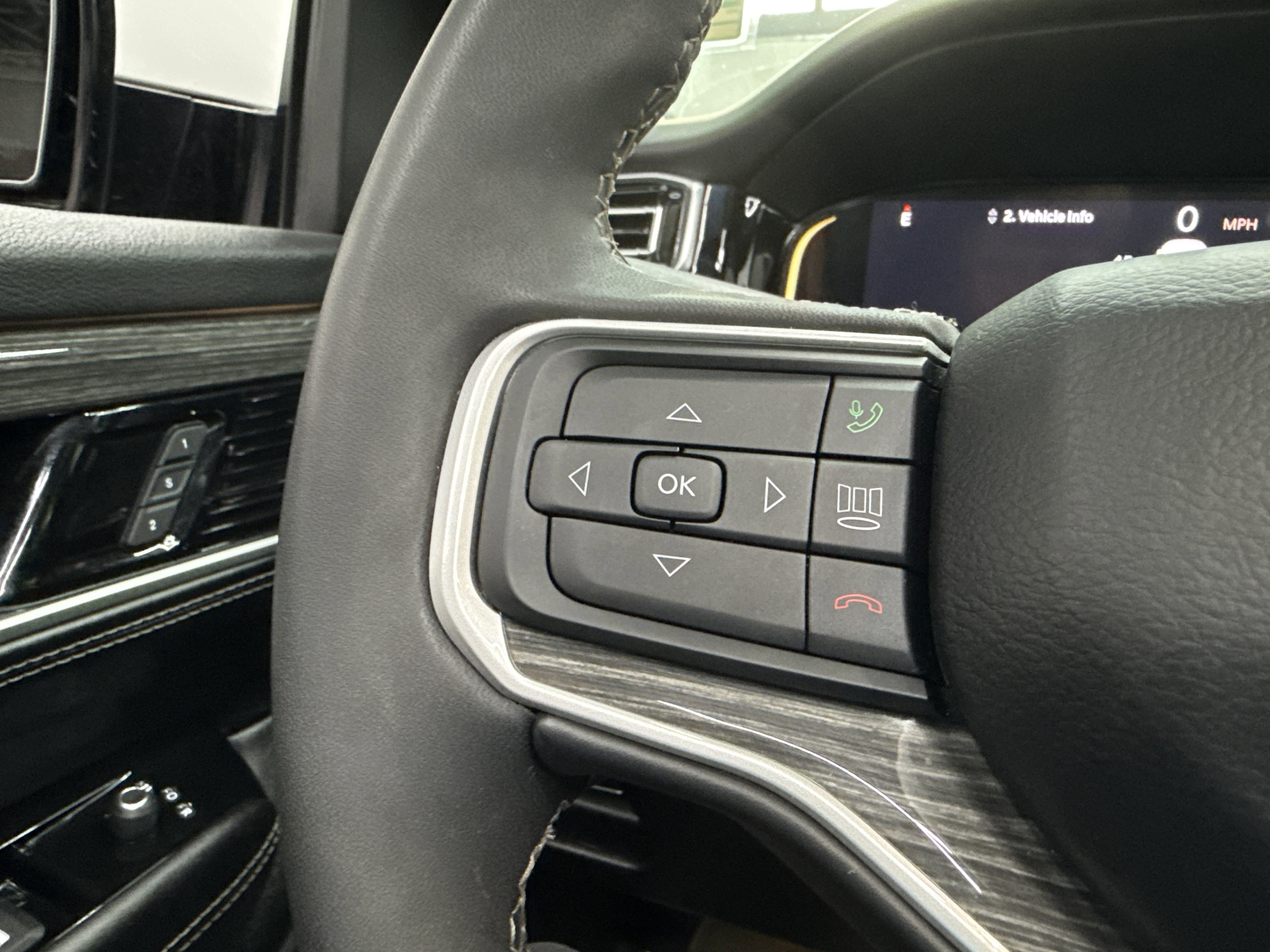 Used 2022 Jeep Wagoneer Series III w/ Premium Group I image 16