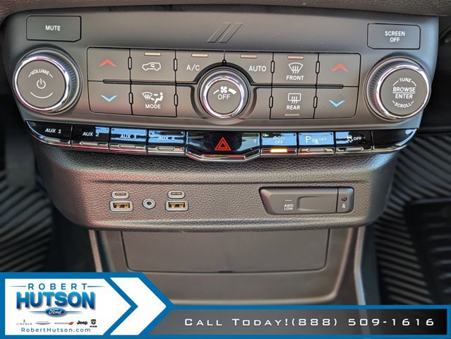 New 2025 Dodge Durango AWD image 21