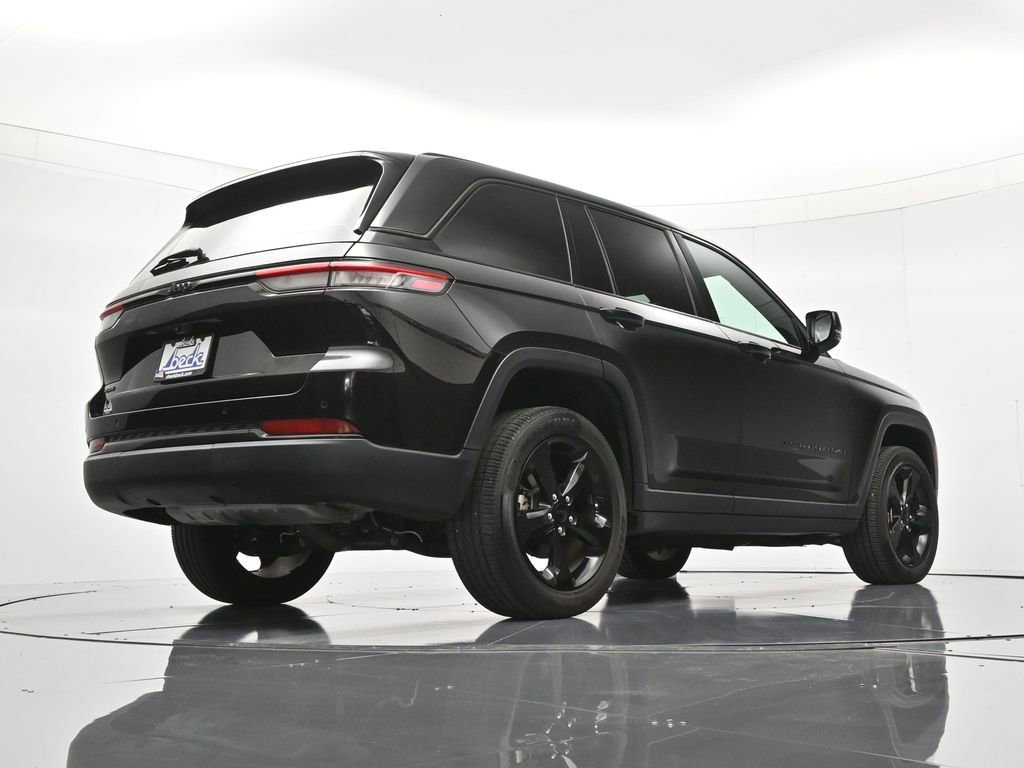 Used 2022 Jeep Grand Cherokee Altitude AWD/4WD image 40