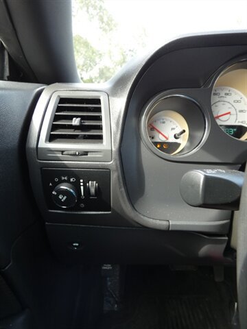 Used 2011 Dodge Challenger RWD image 23