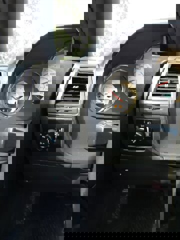 Used 2011 Dodge Challenger SE image 23