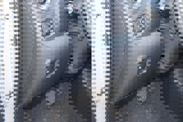 Used 2015 Nissan Versa SL image 19