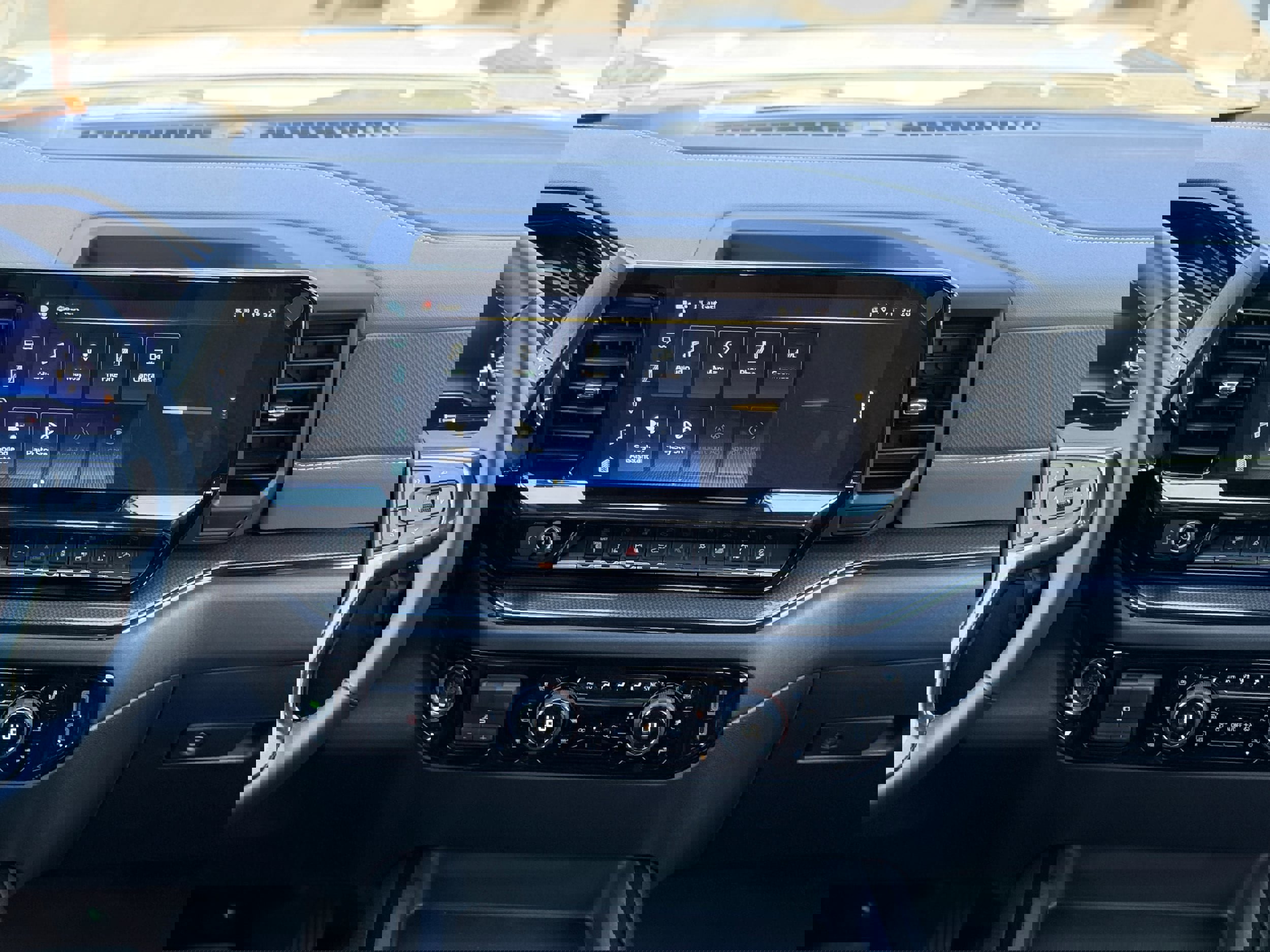 New 2025 Chevrolet Silverado 2500 ZR2 w/ Technology Package image 19