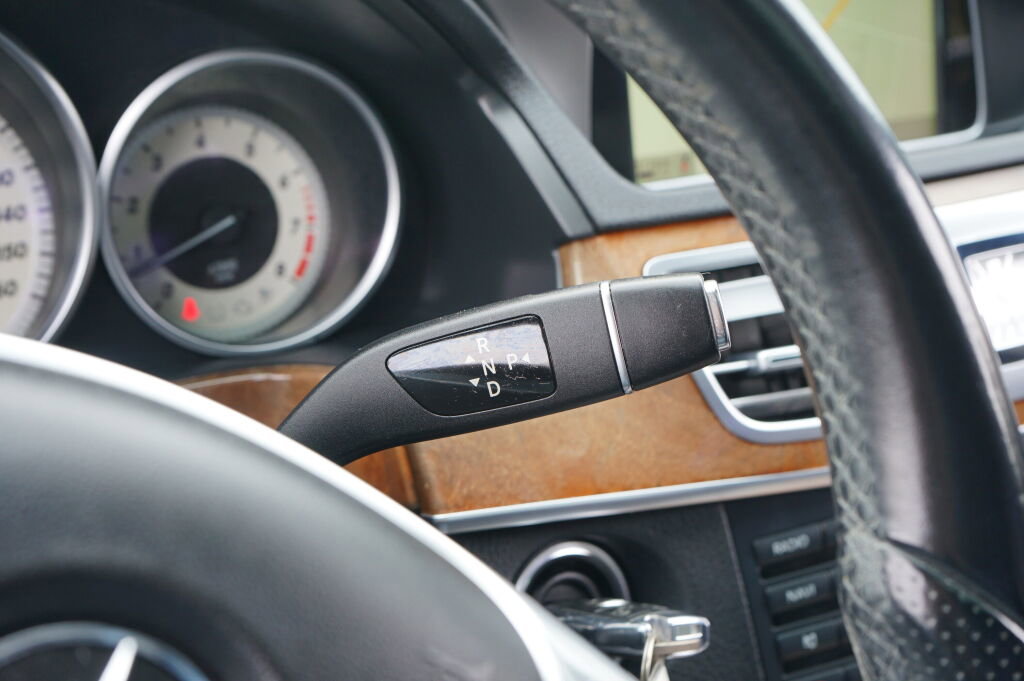 Used 2014 Mercedes-Benz E 350 Sedan image 21