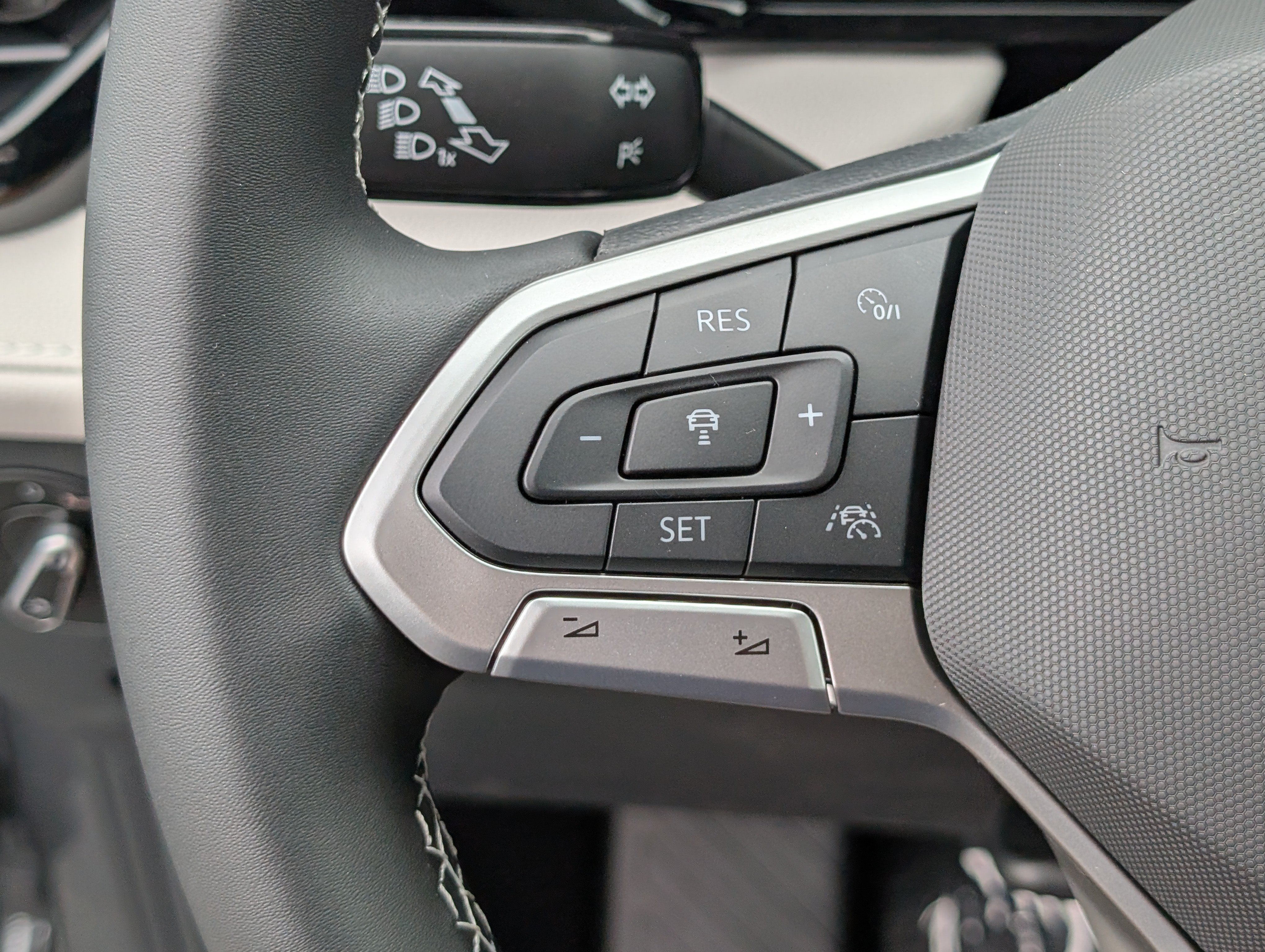 New 2027 Volkswagen Taos S FWD image 16