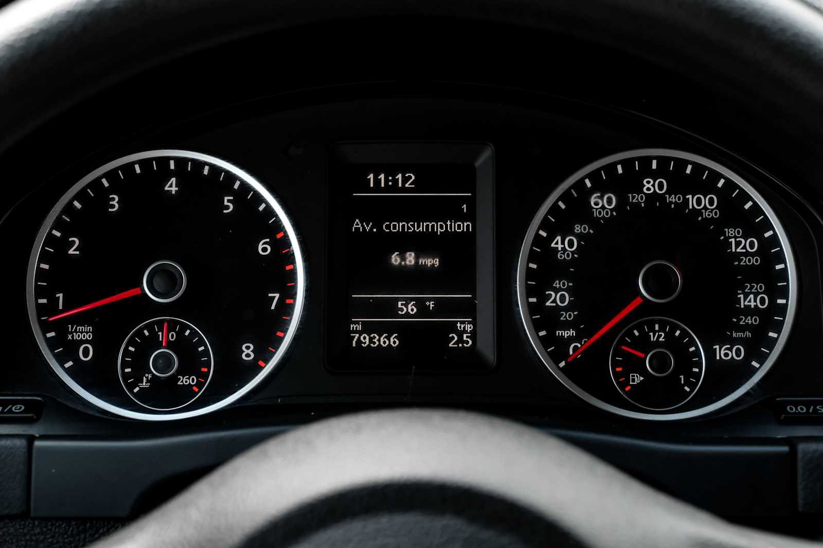 Used 2017 Volkswagen Tiguan S image 17