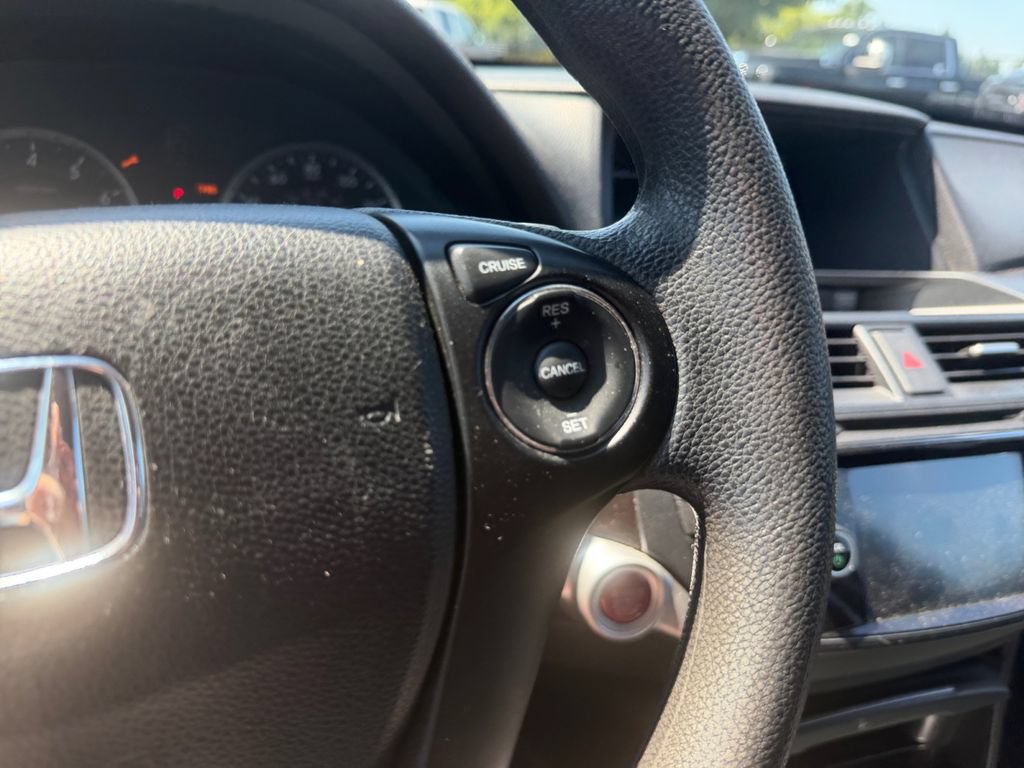 Used 2013 Honda Crosstour EX image 18