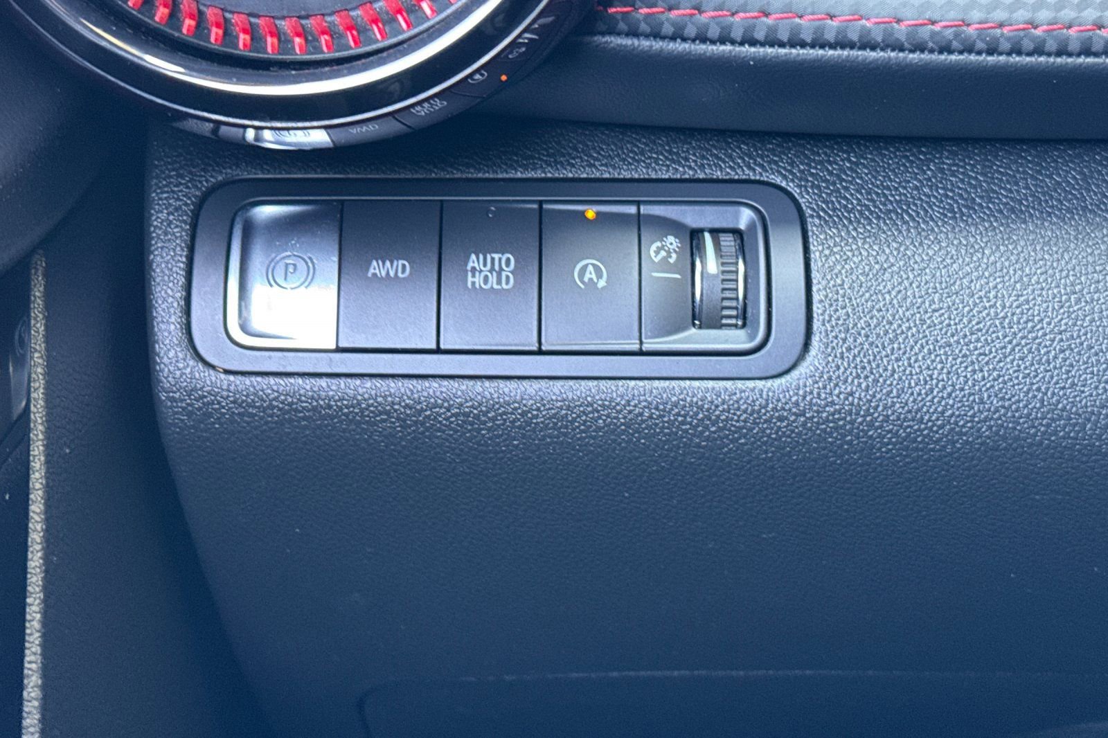 Used 2025 Chevrolet Equinox RS AWD/4WD image 39
