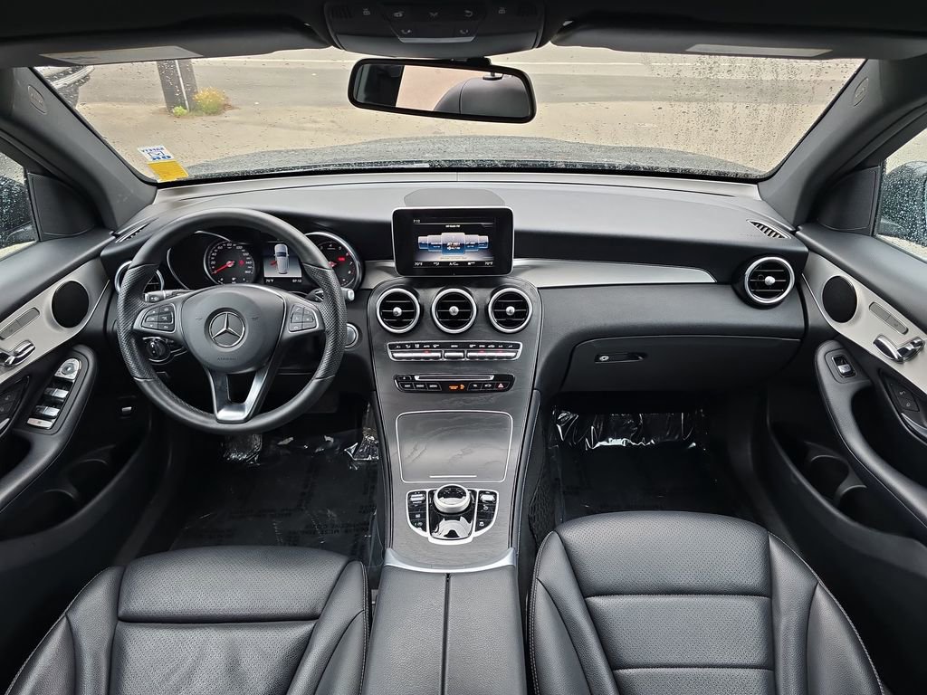 Used 2019 Mercedes-Benz GLC 300 4MATIC image 23
