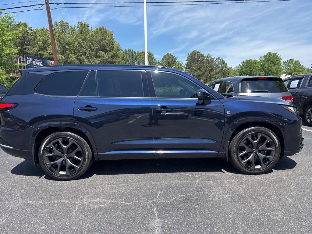 Used 2025 Lexus TX 500h AWD w/ Technology Package image 2