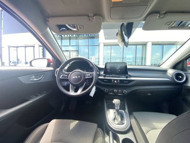 Used 2024 Kia Forte LXS FWD image 5