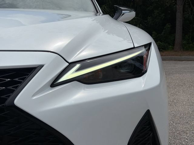 Used 2025 Lexus IS 350 F Sport RWD image 8