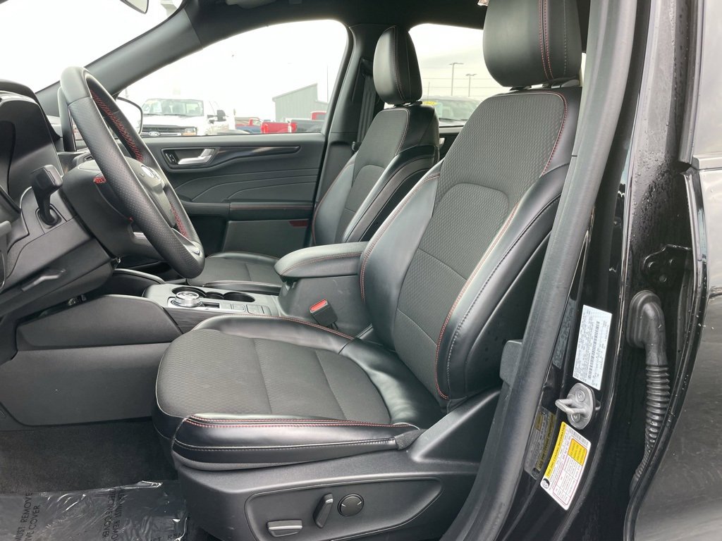 Used 2024 Ford Escape ST-Line image 8