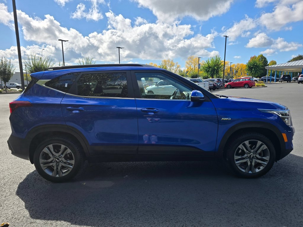 Used 2021 Kia Seltos S AWD/4WD image 23