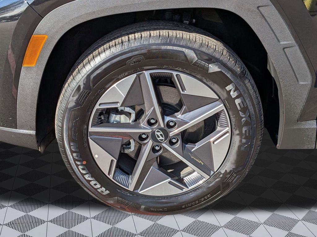 Certified 2025 Hyundai Tucson SEL AWD/4WD image 37