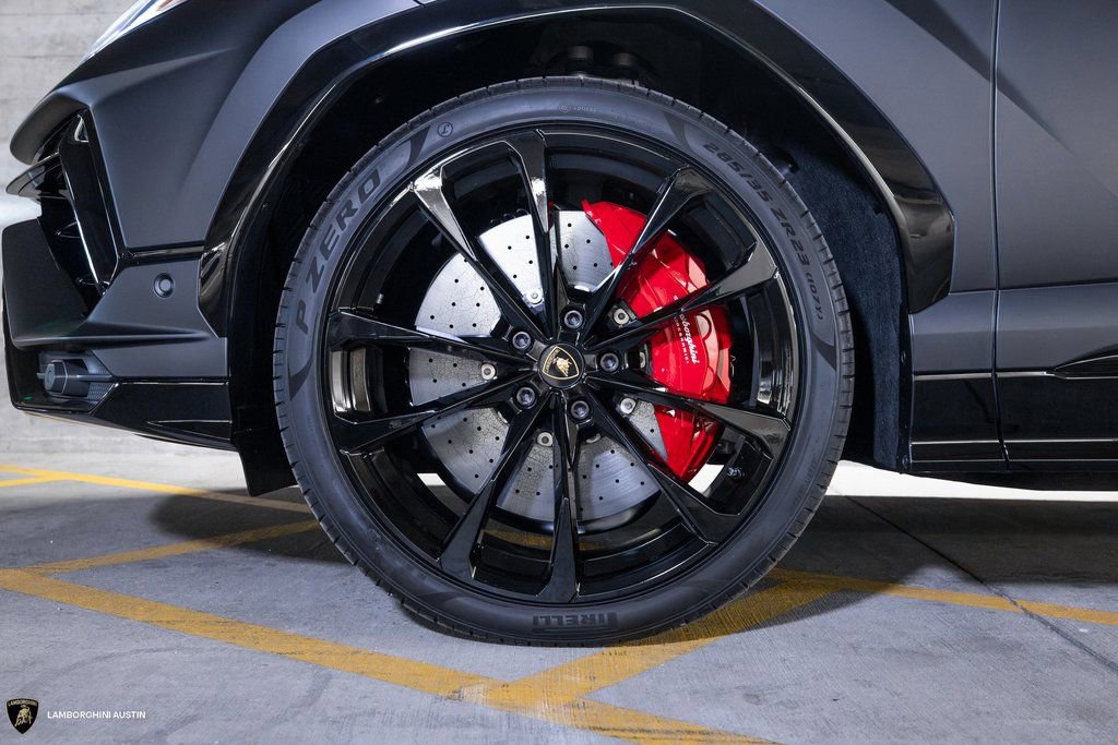 Used 2024 Lamborghini Urus S AWD/4WD image 5