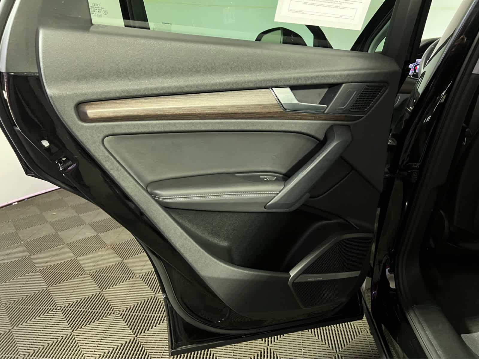 Used 2023 Audi Q5 2.0T Premium Plus w/ Premium Plus Package AWD/4WD image 26