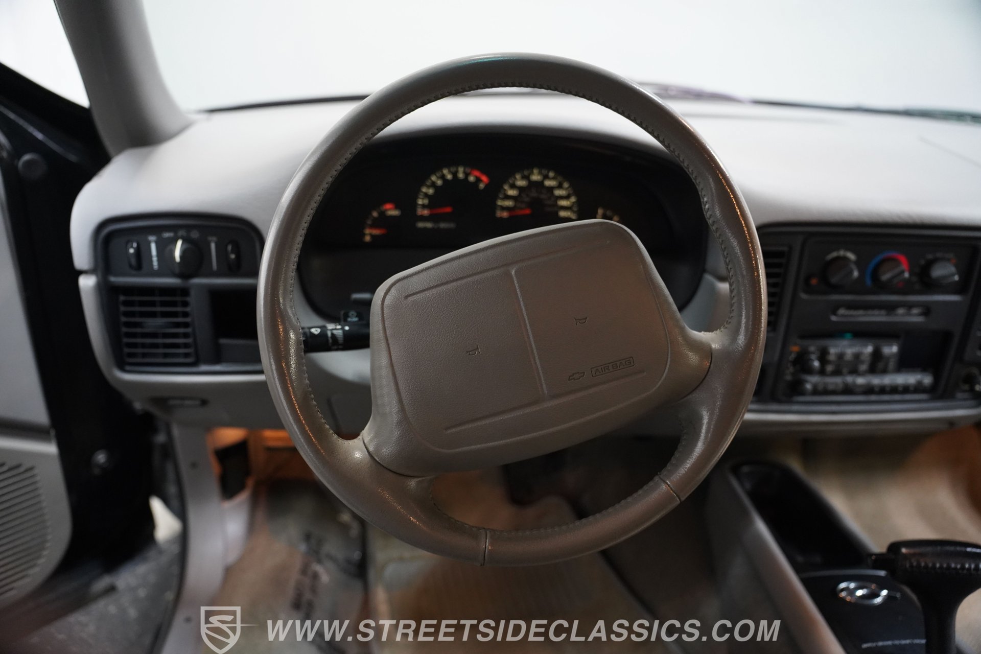 Used 1996 Chevrolet Impala SS RWD image 39